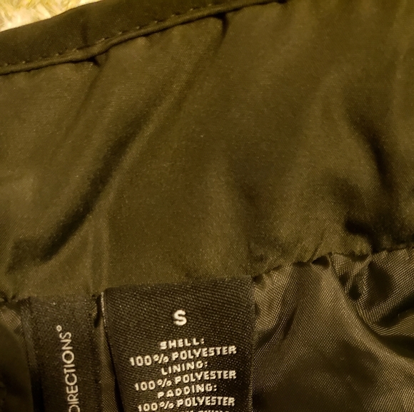 New Directions Quilted women's vest - Picture 2 of 4